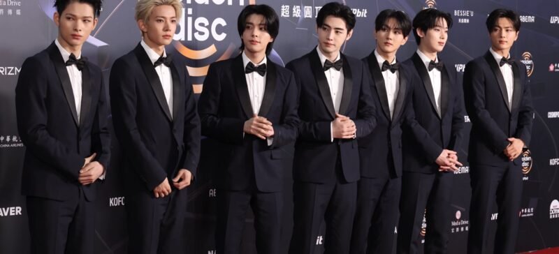 ENHYPEN Bloody Paradise group at the 2026 Golden Disc Awards