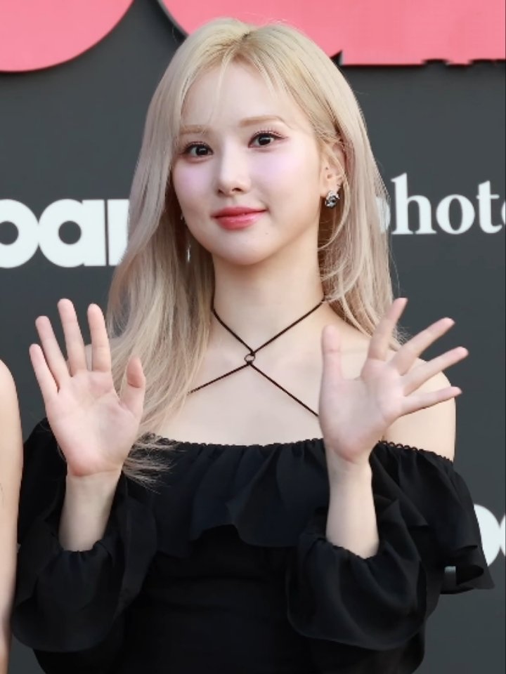 EUNHA of VIVIZ