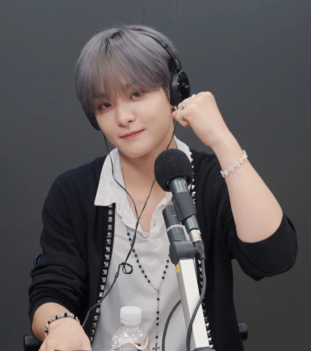 JIHOON of TREASURE