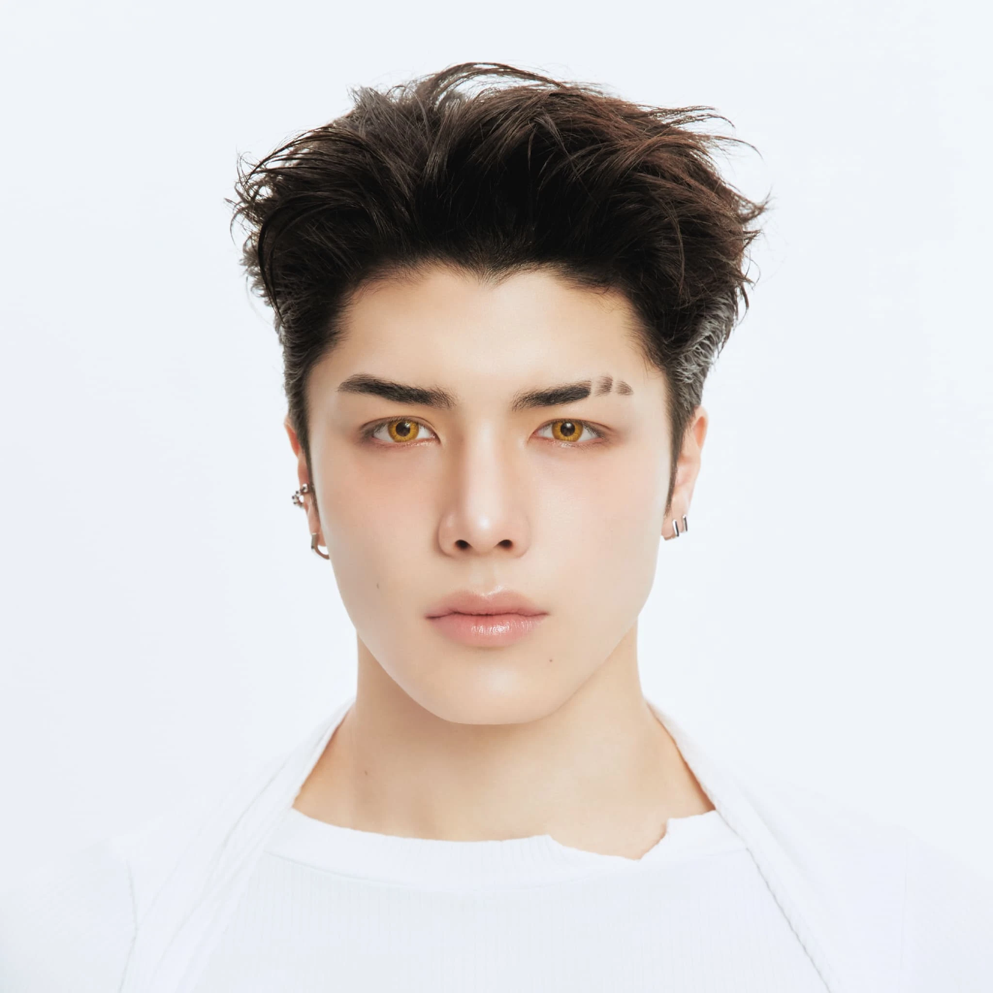MAKI official artist photograph