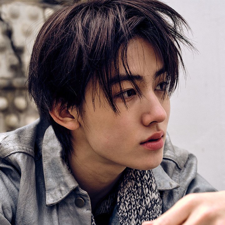 SEONGHYEON official member portrait