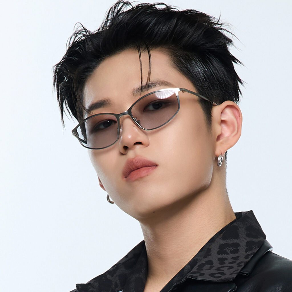 DEY of YOUNITE official profile
