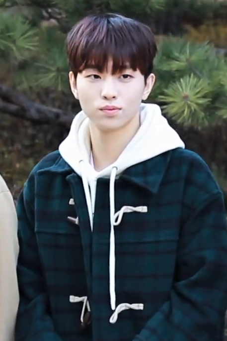 Lee Hyeop of DRIPPIN in a pre-debut 2020 photo