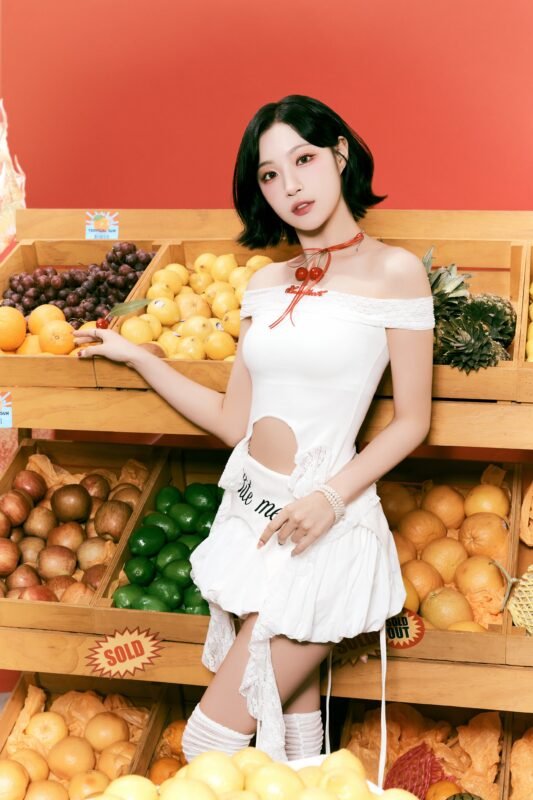 ICHILLIN’ yeju — WILD CHERRY concept portrait