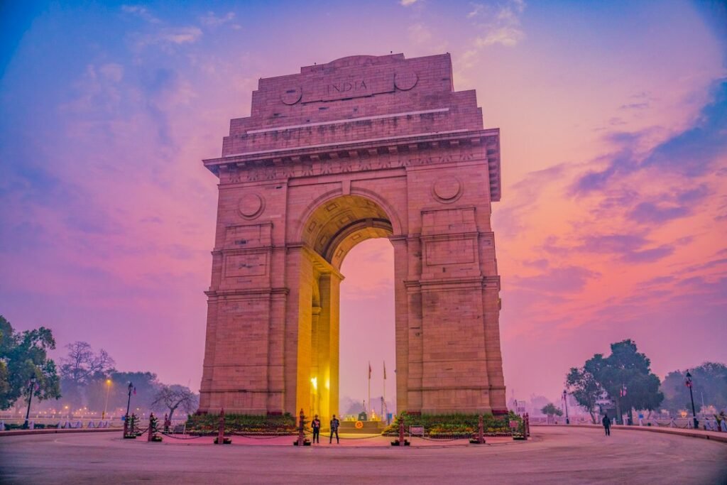 India Gate in New Delhi, representing HYBE's 2027 Weverse Con expansion into India