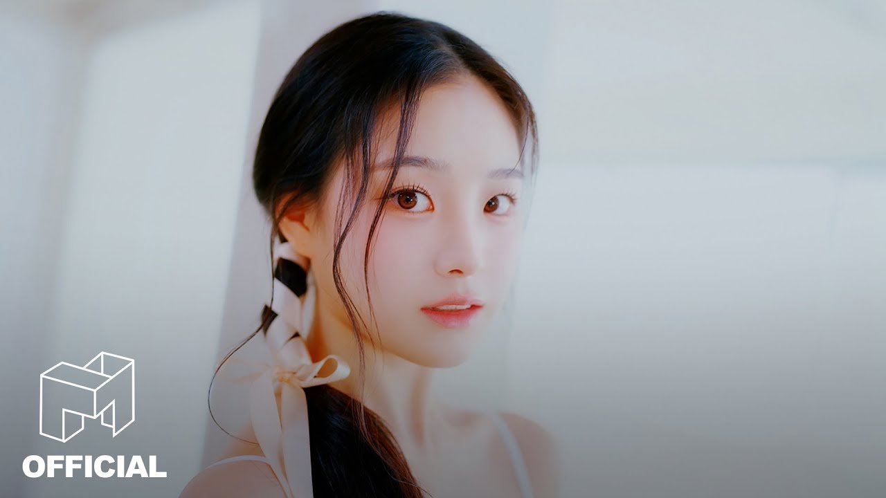 JiYeon of tripleS