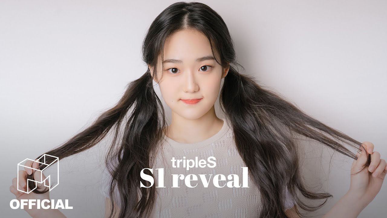 SeoYeon of tripleS