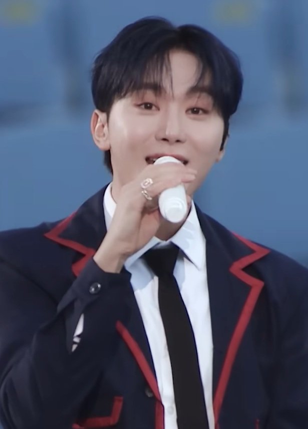 SEUNGKWAN of SEVENTEEN at CARAT LAND 2025