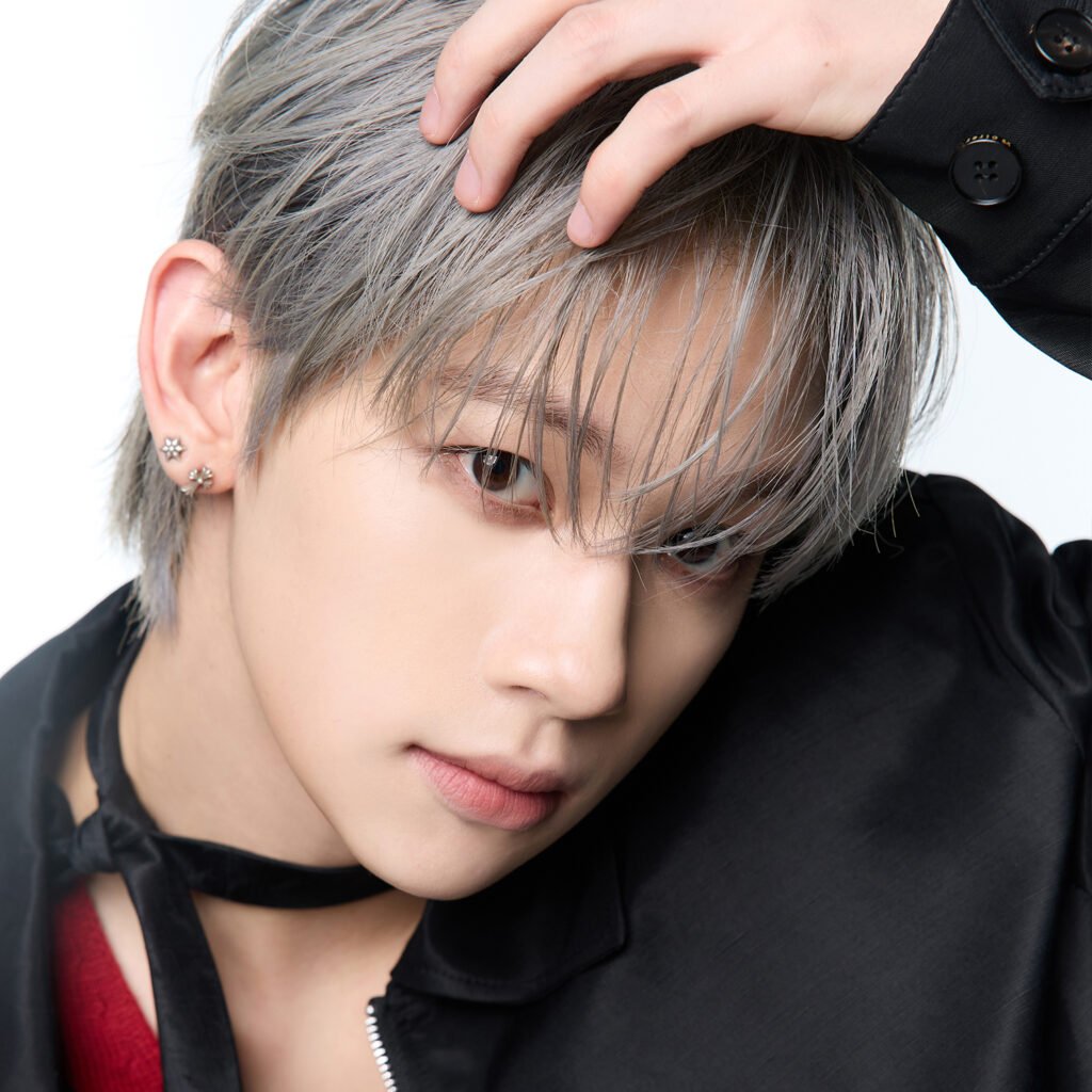 STEVE of YOUNITE official profile