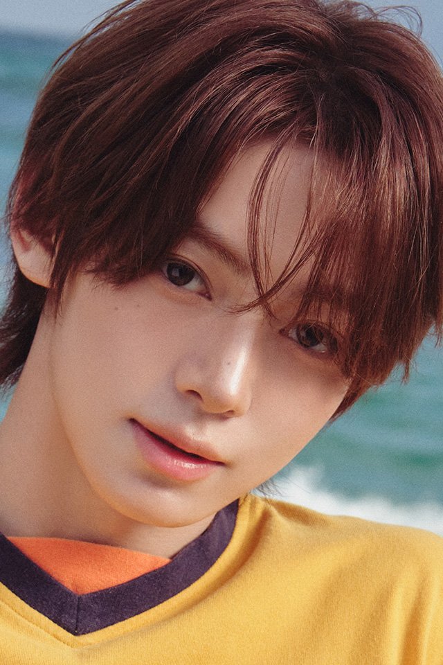 TWS HANJIN official portrait
