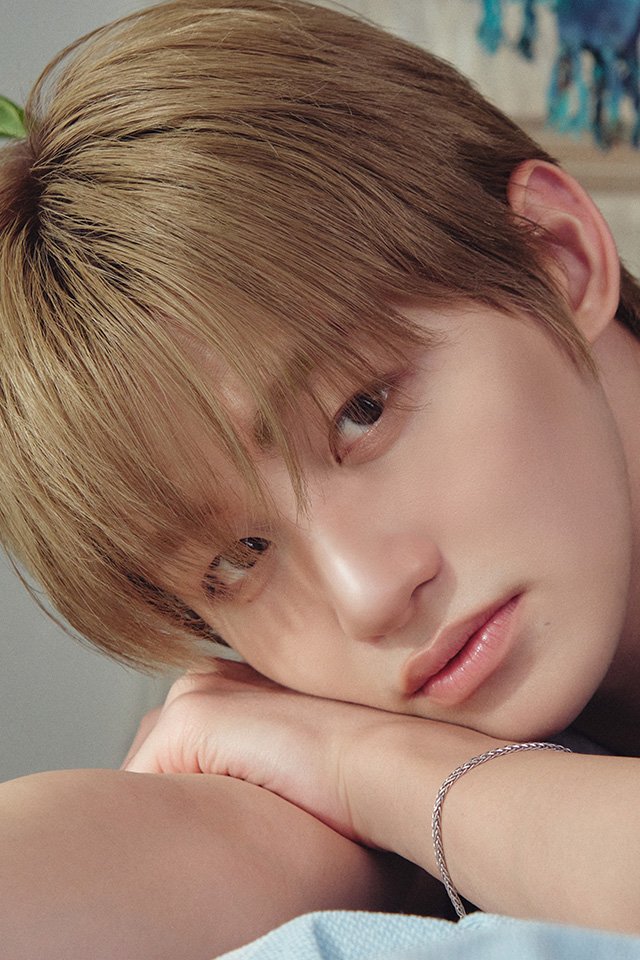 TWS JIHOON official portrait