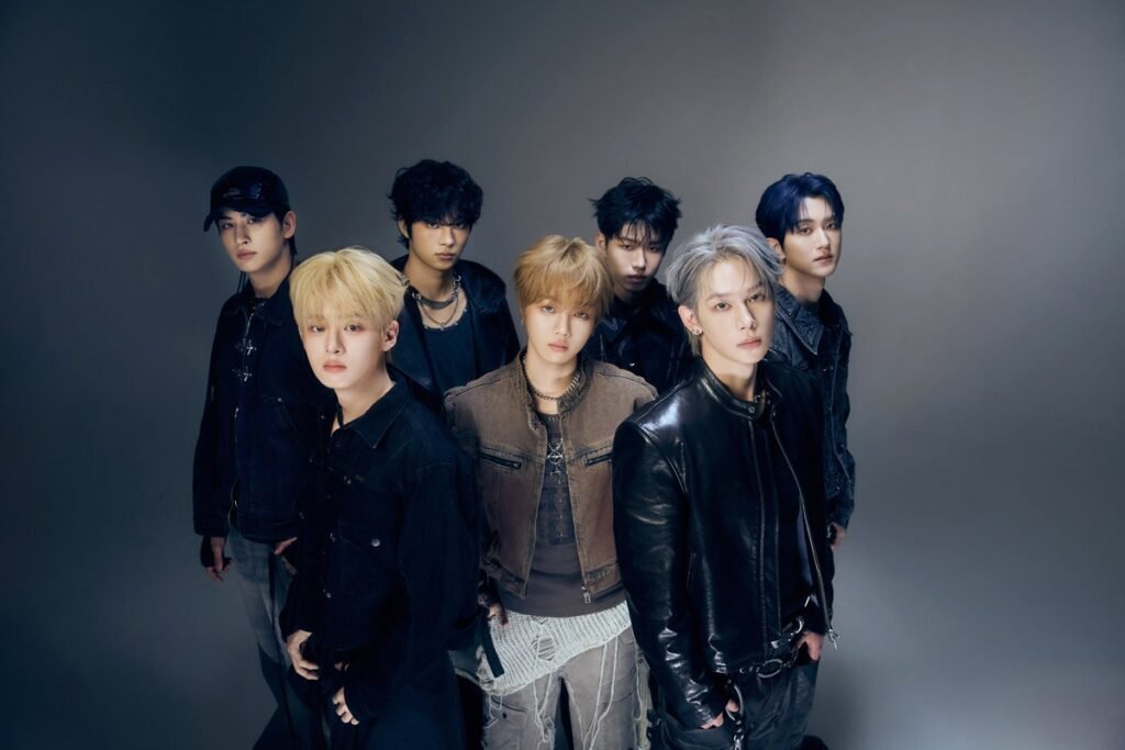 YOUNITE 2026 official group photo